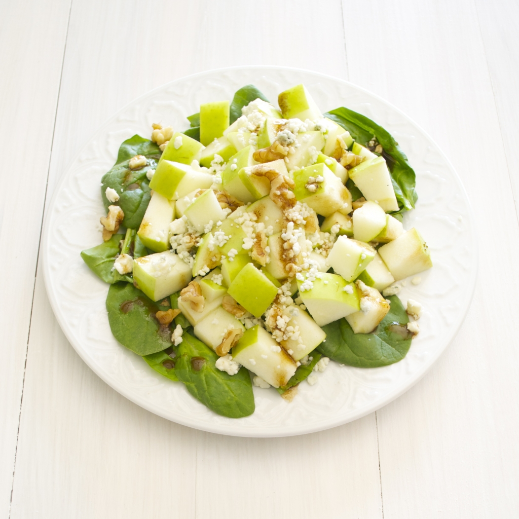 Green Apple Salad with Blue Cheese and Walnuts