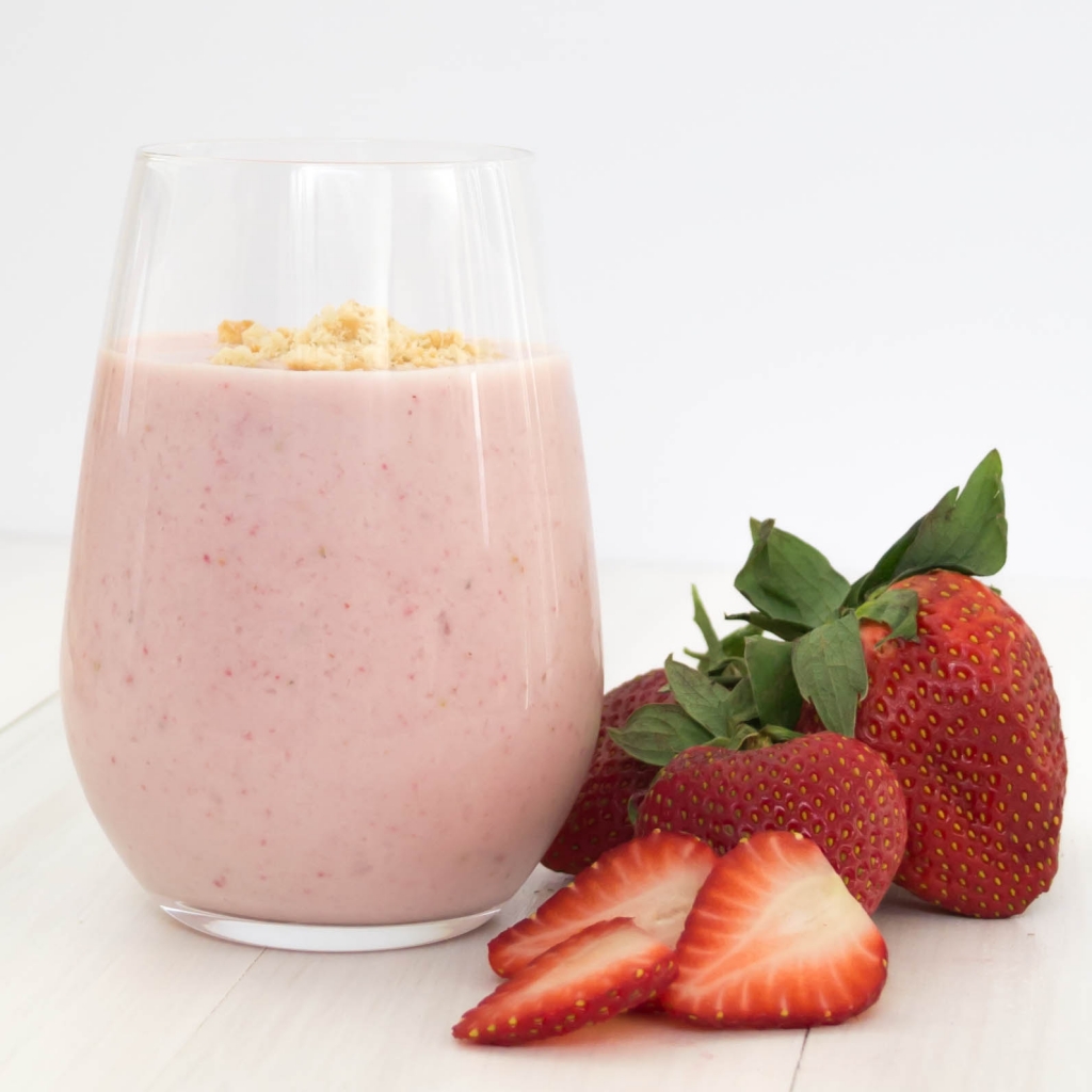 Strawberry Shortcake Smoothie | Pick Fresh Foods