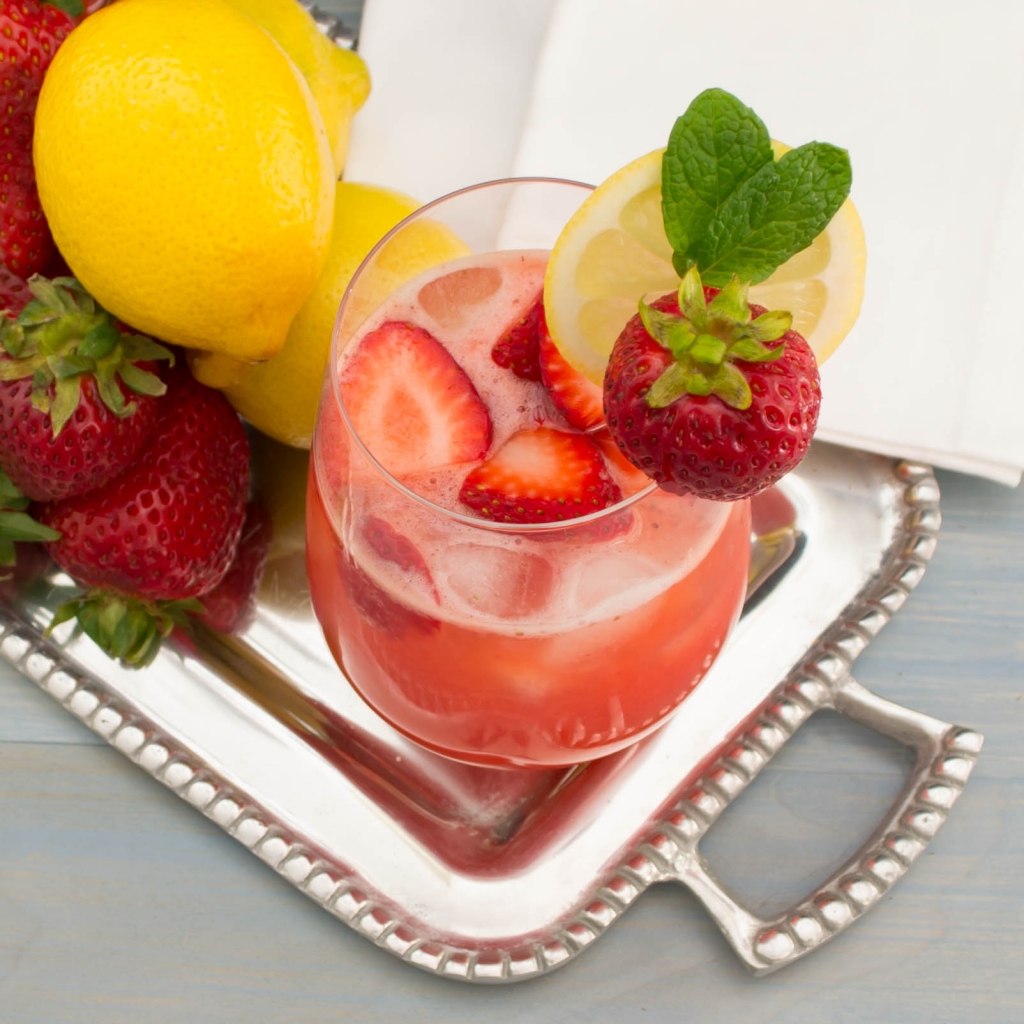 Strawberry Lemonade | Pick Fresh Foods